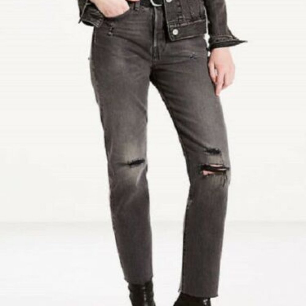 Levi's Wedgie Fit High Rise Distressed Raw Cuff Jeans Size 26 Button Fly